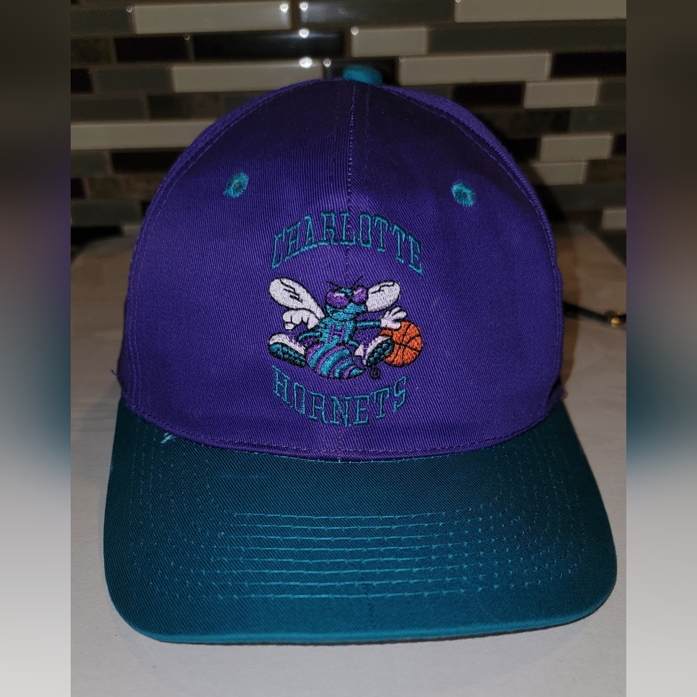 Vintage Charlotte Hornets Hat